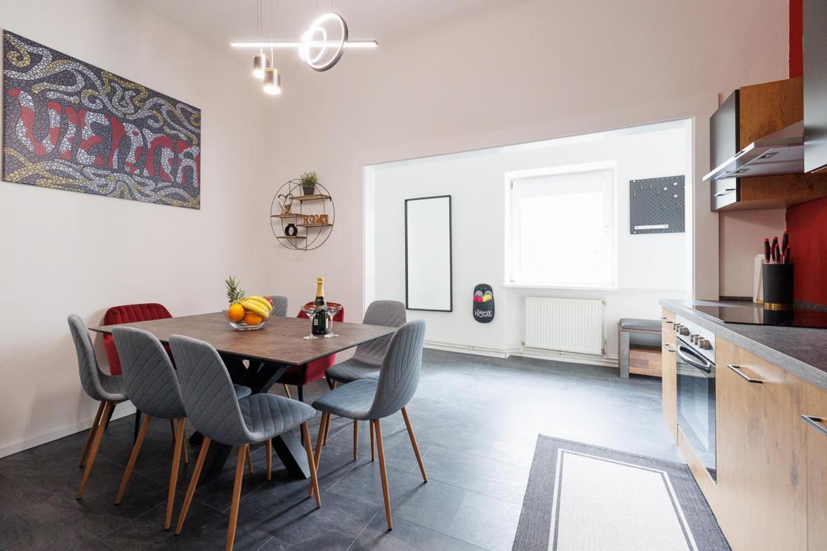 New Shalalaliving Vienna Spacious Home For Family & Friends ภายนอก รูปภาพ