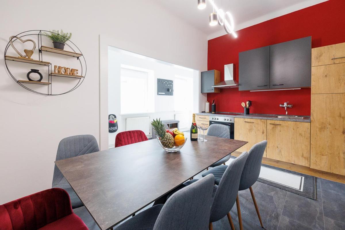 New Shalalaliving Vienna Spacious Home For Family & Friends ภายนอก รูปภาพ