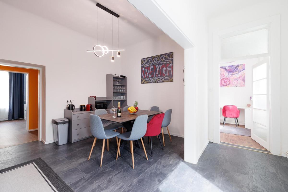 New Shalalaliving Vienna Spacious Home For Family & Friends ภายนอก รูปภาพ